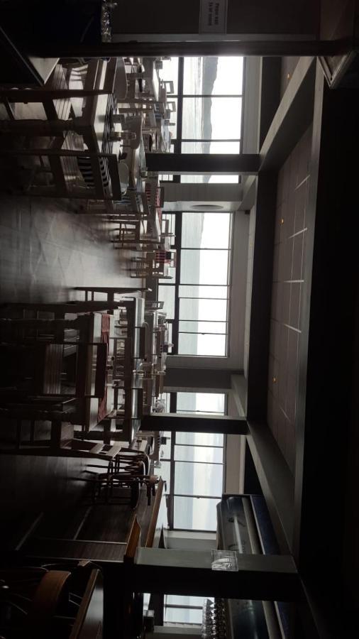 Gonubie Hotel Bagian luar foto