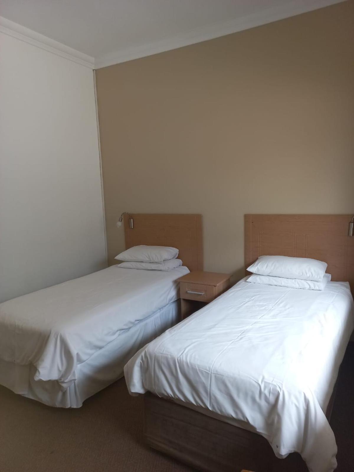 Gonubie Hotel Bagian luar foto