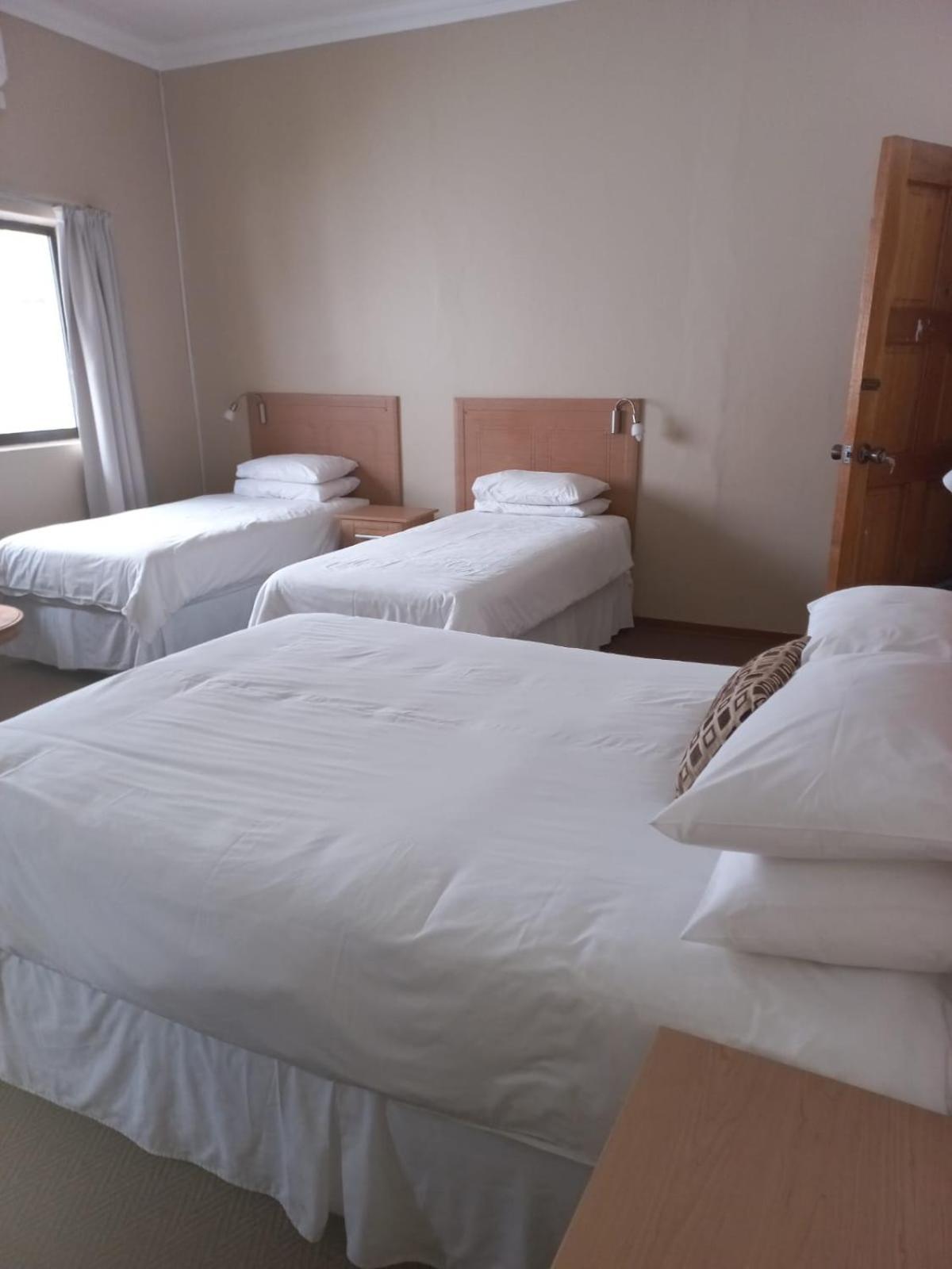Gonubie Hotel Bagian luar foto